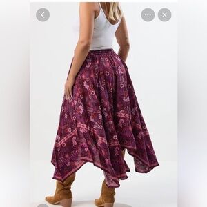 Bandolino Vintage Paisley Magenta Chiffon Boho Skirt with Fairy/Hanky Hem Sz 6